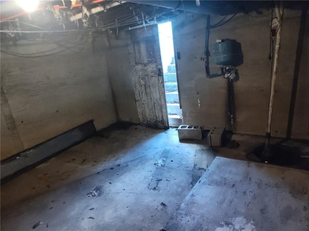 202 W Poplar Street — photo 28