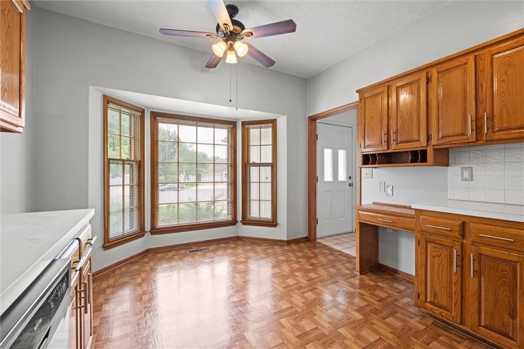 11924 Grandview Street — photo 13