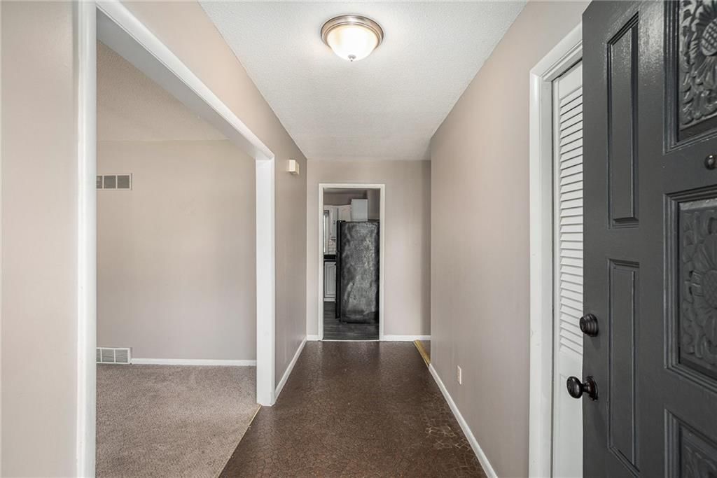 Photo 6 of 28 - 7300 Harvard Avenue