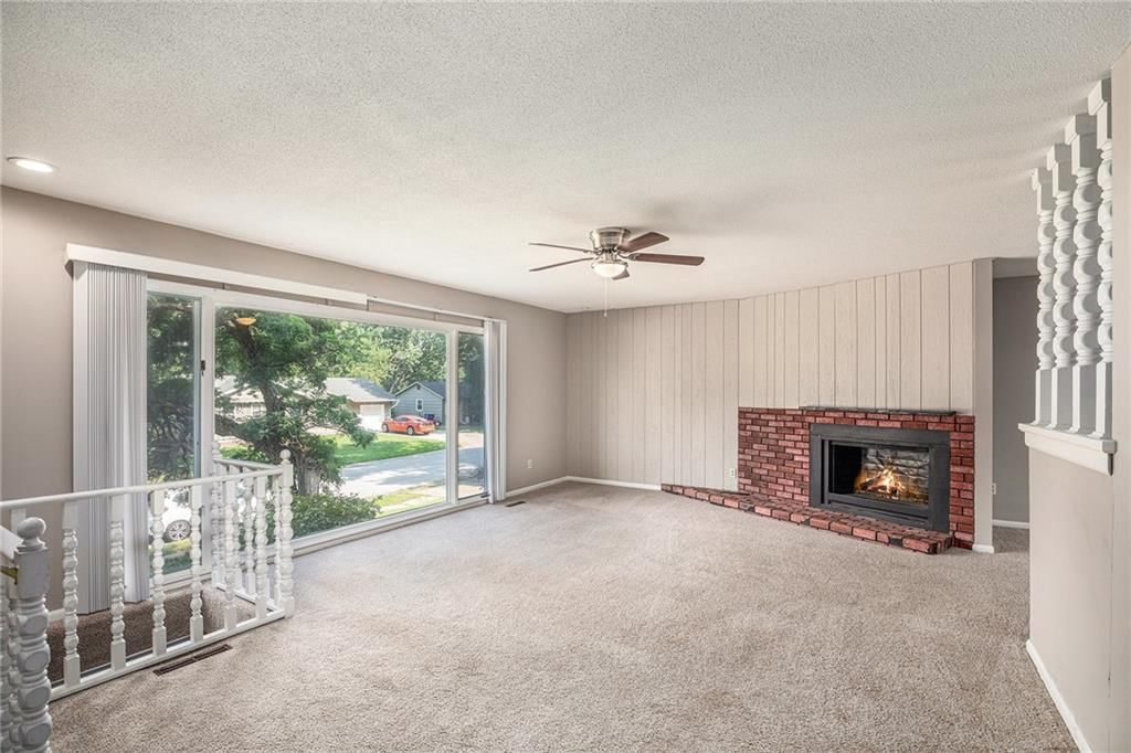 Photo 7 of 28 - 7300 Harvard Avenue