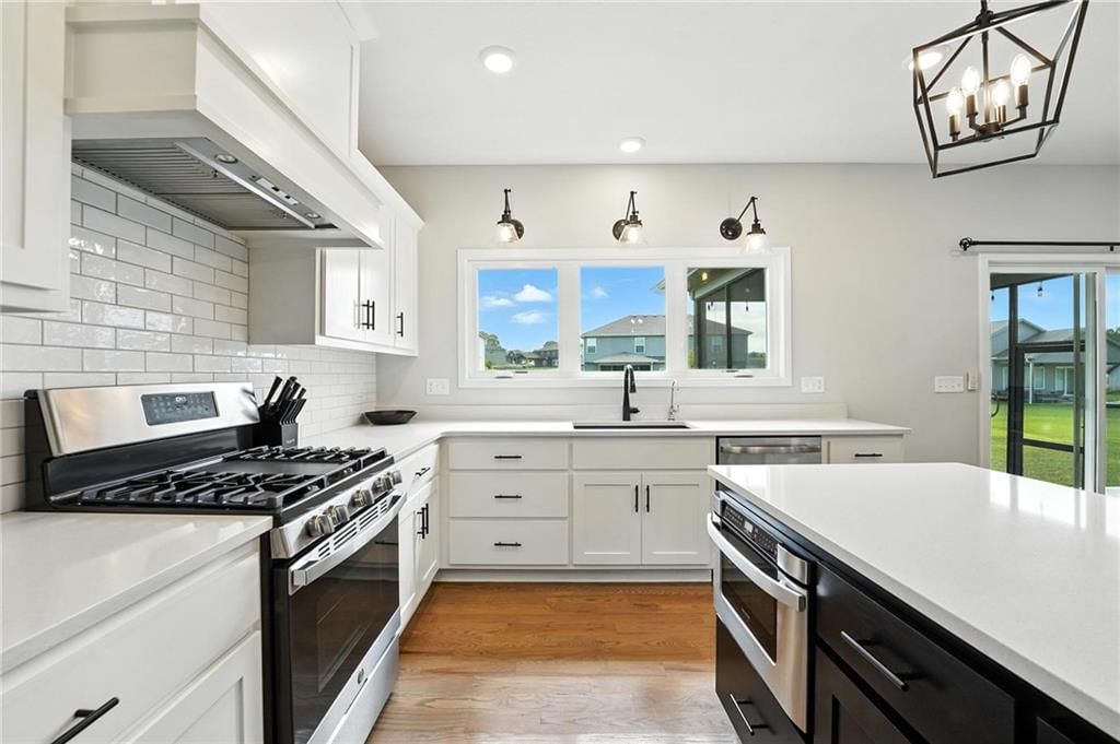 11415 Orchard Drive — photo 2
