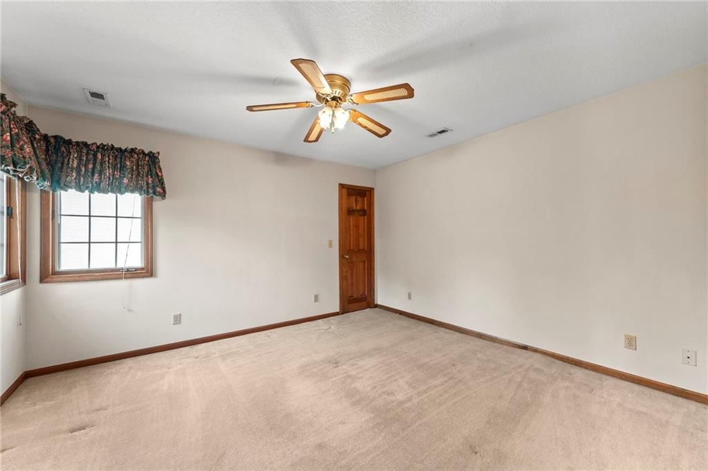 1606 NE 100th Court — photo 35