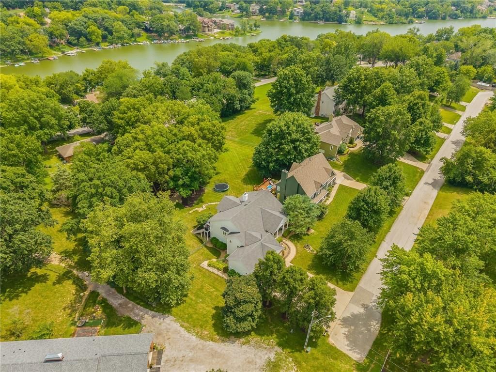 8211 NW High Point Drive — photo 5