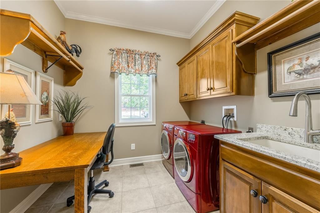 8211 NW High Point Drive — photo 24