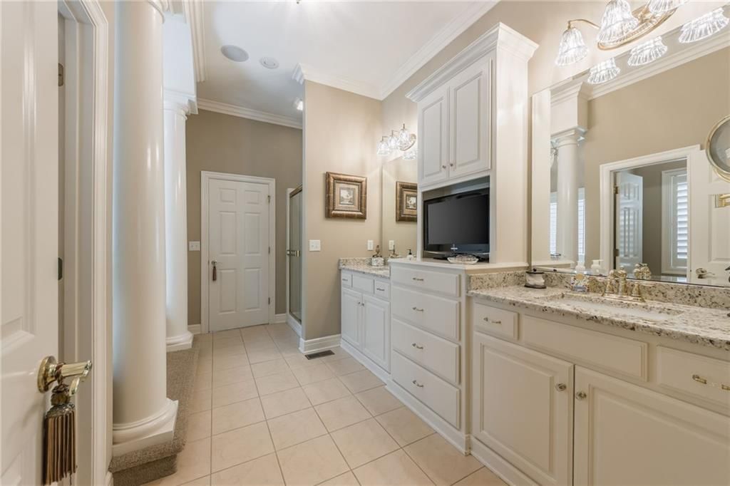 8211 NW High Point Drive — photo 27