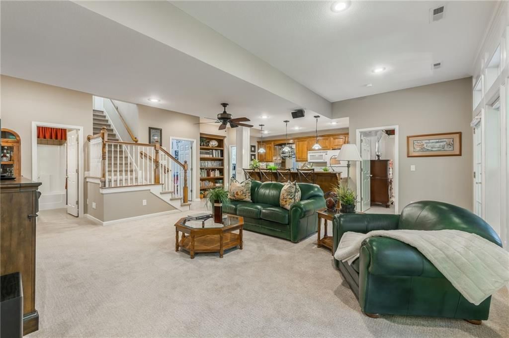 8211 NW High Point Drive — photo 30