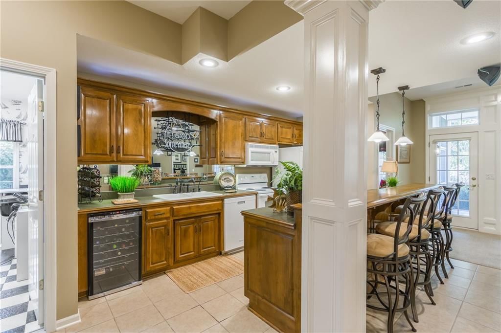 8211 NW High Point Drive — photo 33