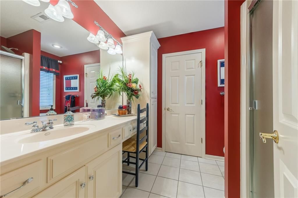 8211 NW High Point Drive — photo 39