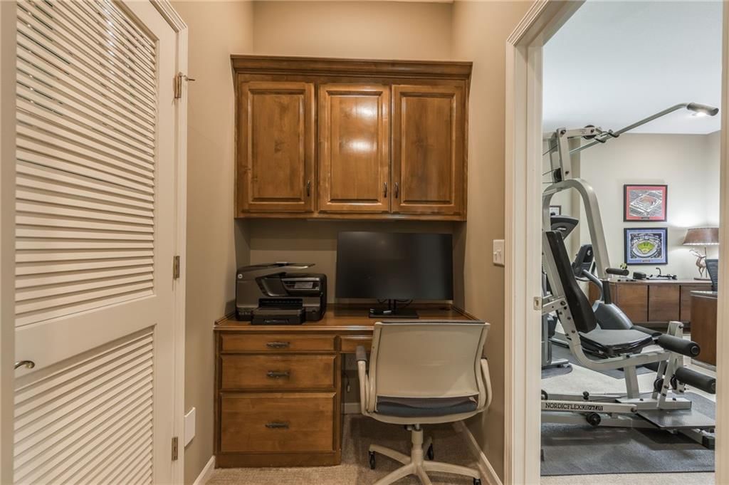 8211 NW High Point Drive — photo 41