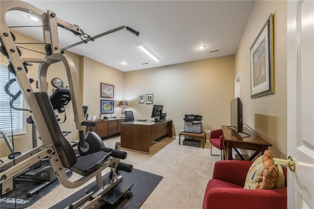 8211 NW High Point Drive — photo 42