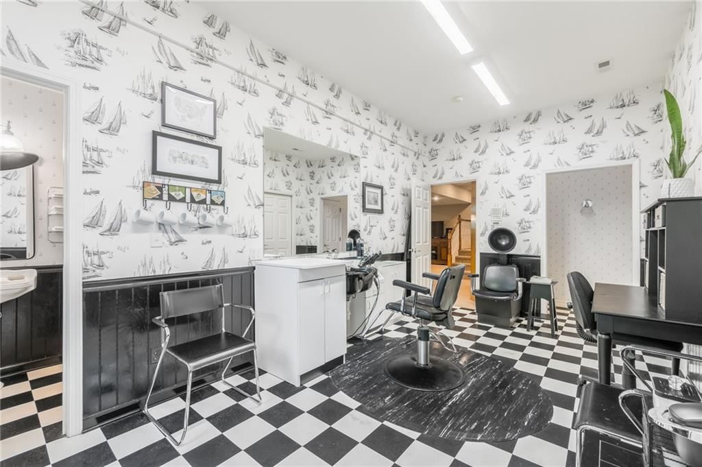 8211 NW High Point Drive — photo 45