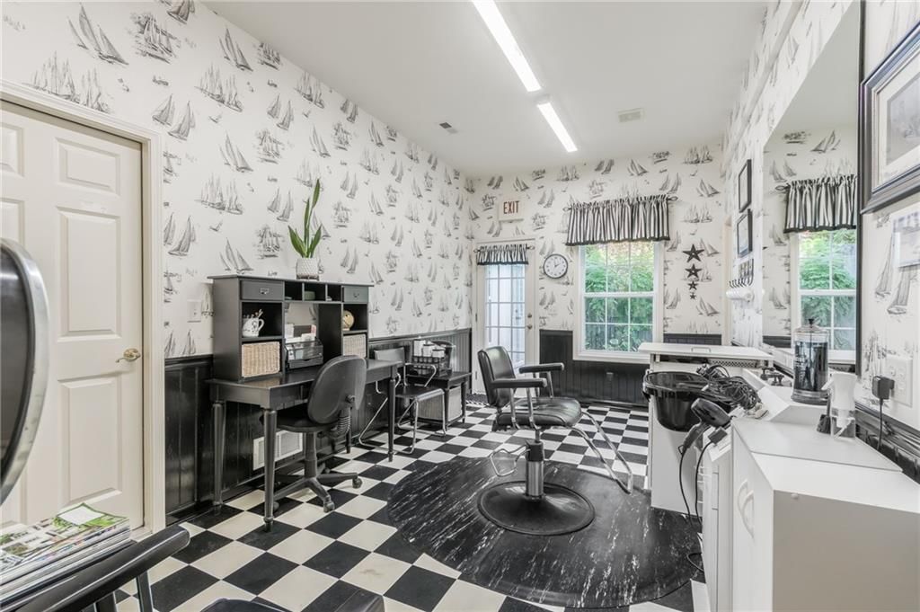 8211 NW High Point Drive — photo 46