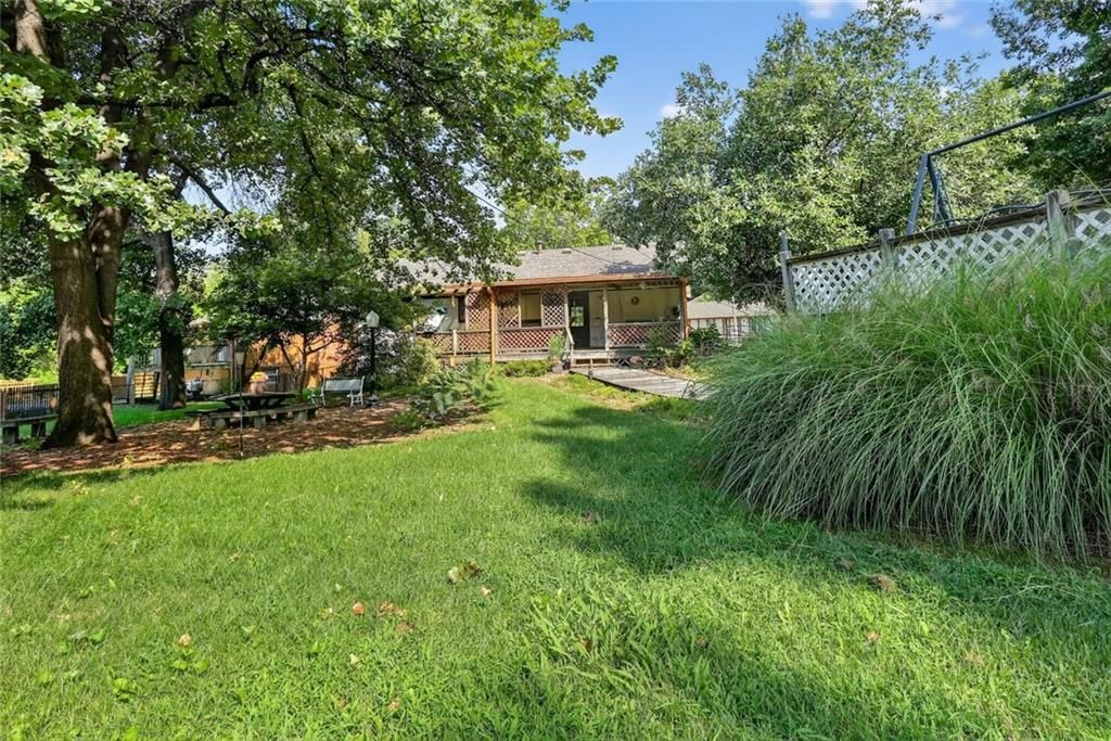 Photo 30 of 40 - 519 Trevis Avenue
