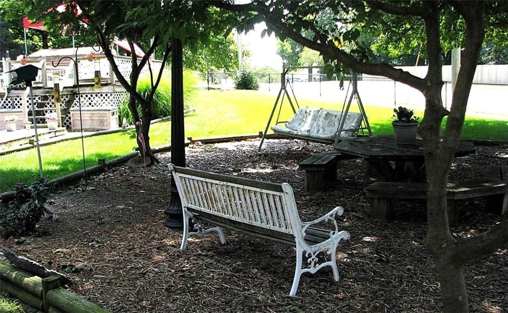Photo 35 of 40 - 519 Trevis Avenue