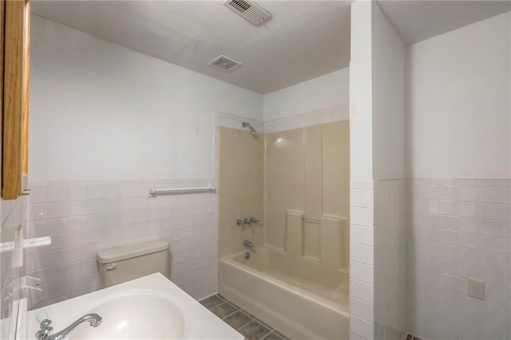 20012 NE 138th Street — photo 36