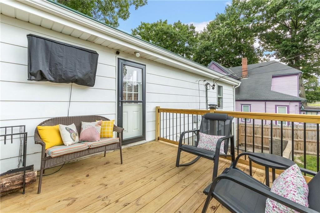 Photo 8 of 37 - 304 Paxton Street