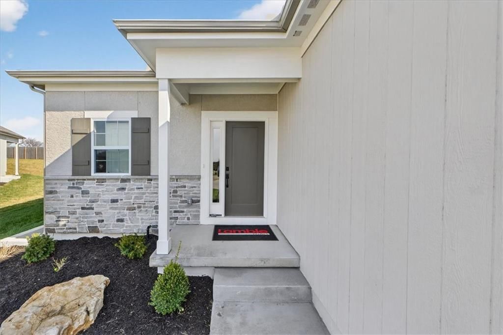 25058 W 94th Terrace — photo 3