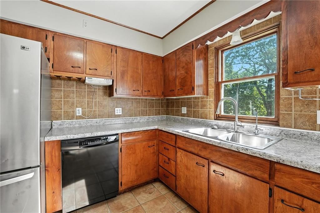 109 SE Brentwood Drive — photo 6