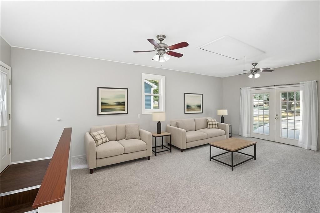 109 SE Brentwood Drive — photo 8