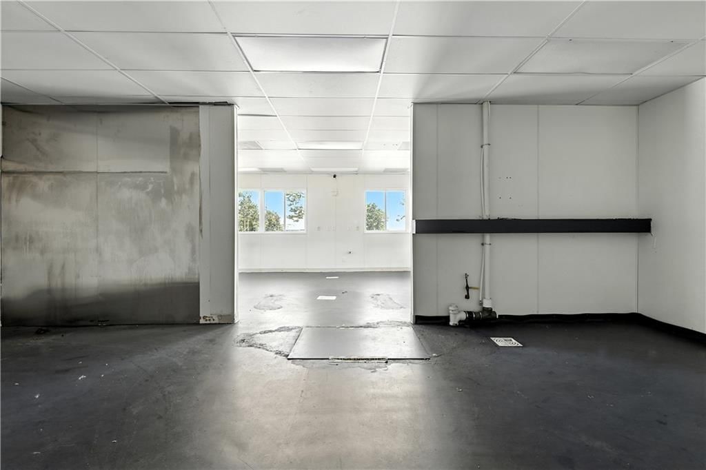 700 N Country Avenue — photo 12