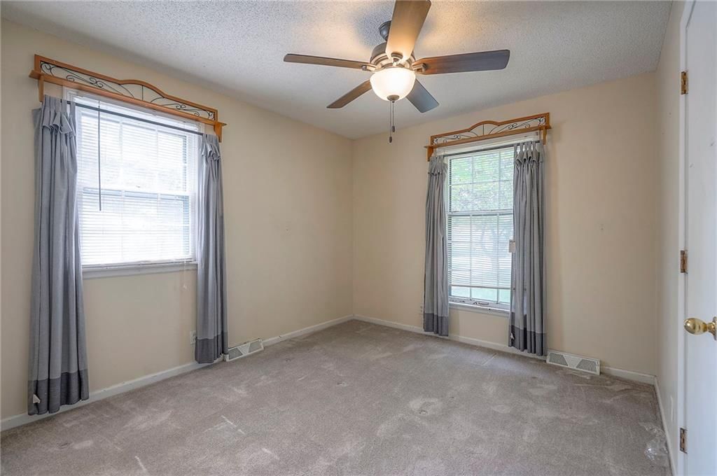 13303 Bennington Avenue — photo 24