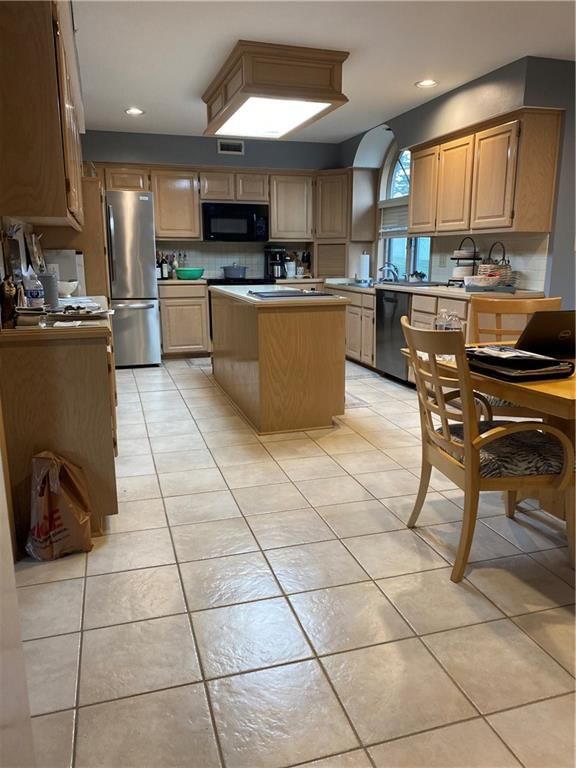 3105 NE 70 Street — photo 18