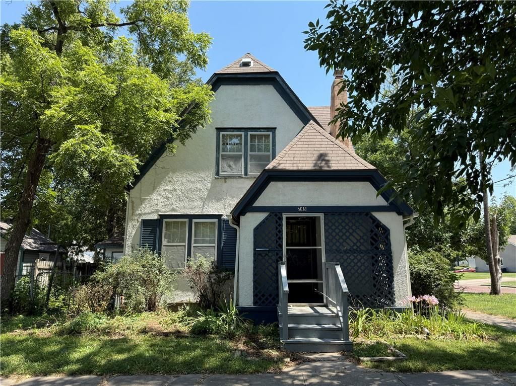 745 S Princeton Street — photo 1