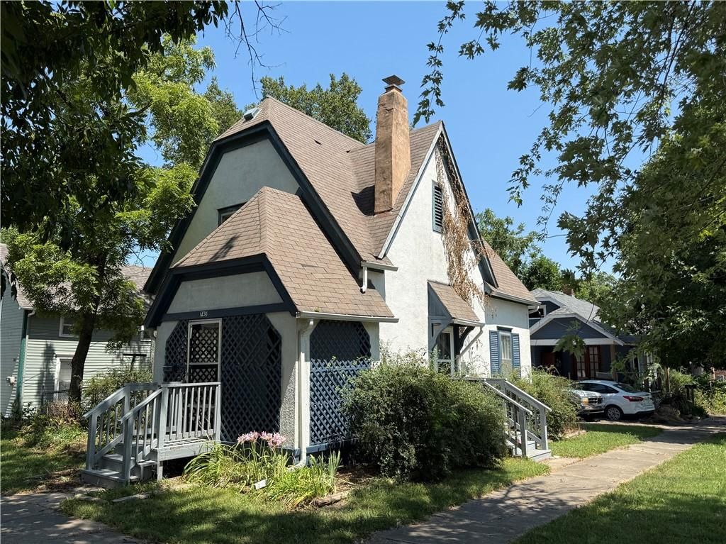 745 S Princeton Street — photo 3