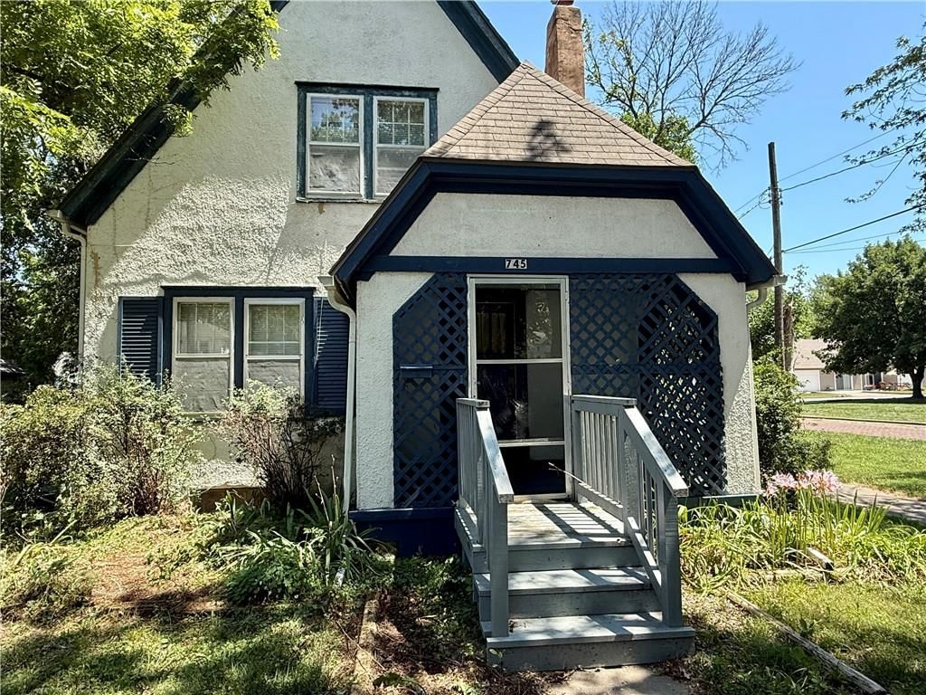 745 S Princeton Street — photo 4