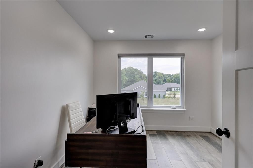 1824 Silverback Way — photo 16