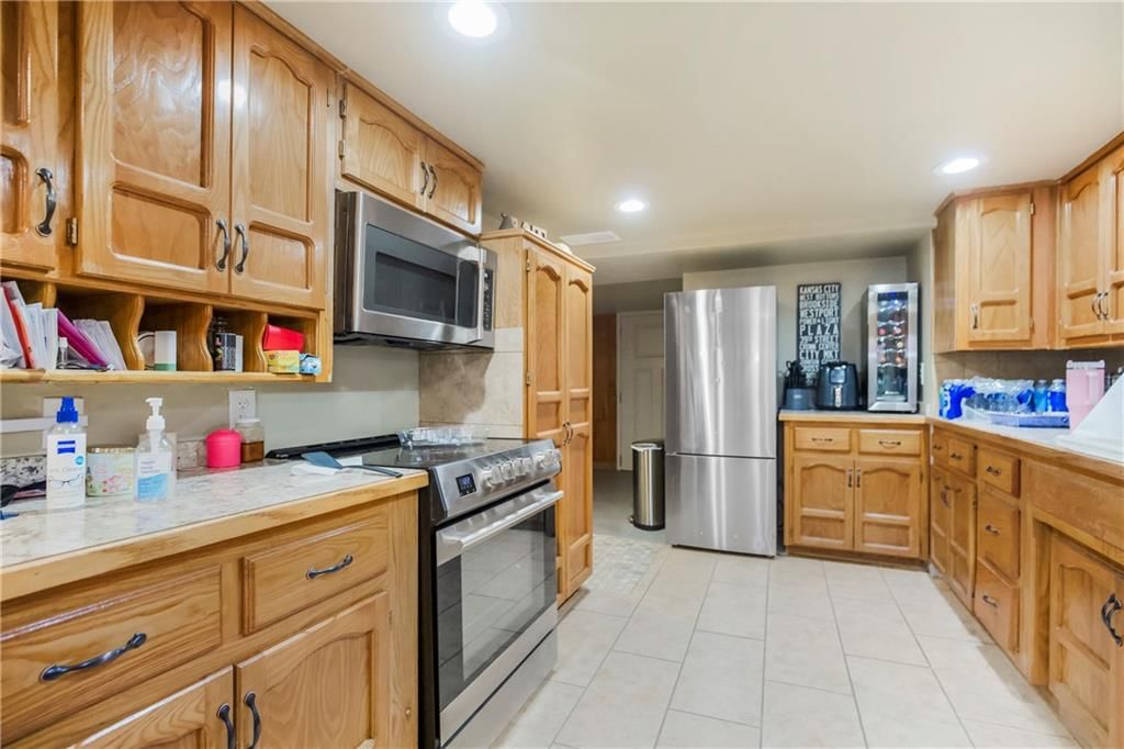 6615 Richmond Avenue — photo 3