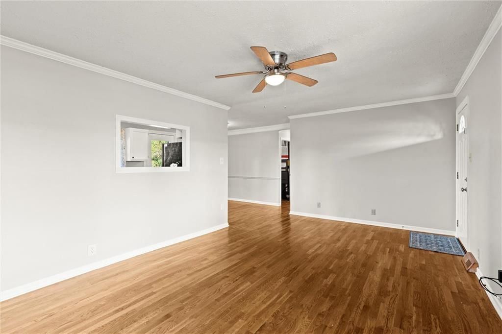 Photo 8 of 38 - 18612 W 319th Street