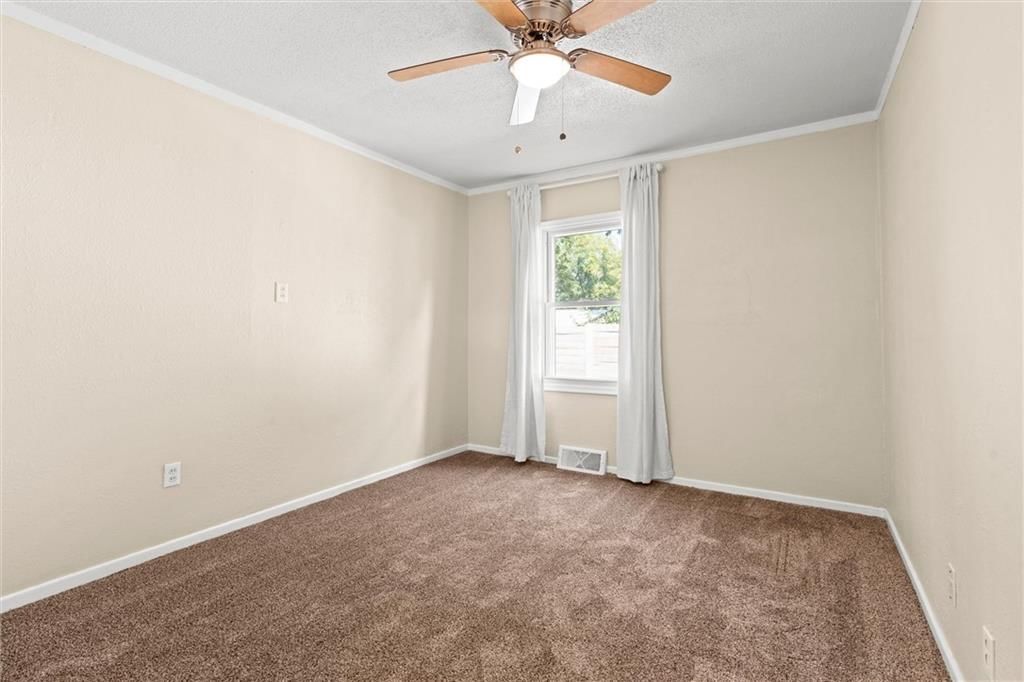 Photo 22 of 38 - 18612 W 319th Street