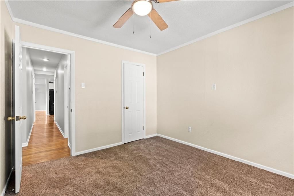Photo 23 of 38 - 18612 W 319th Street