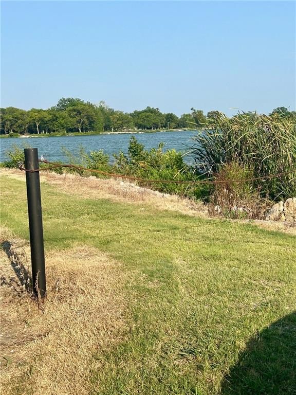 Photo 32 of 42 - 18460 McKinley Lake Road