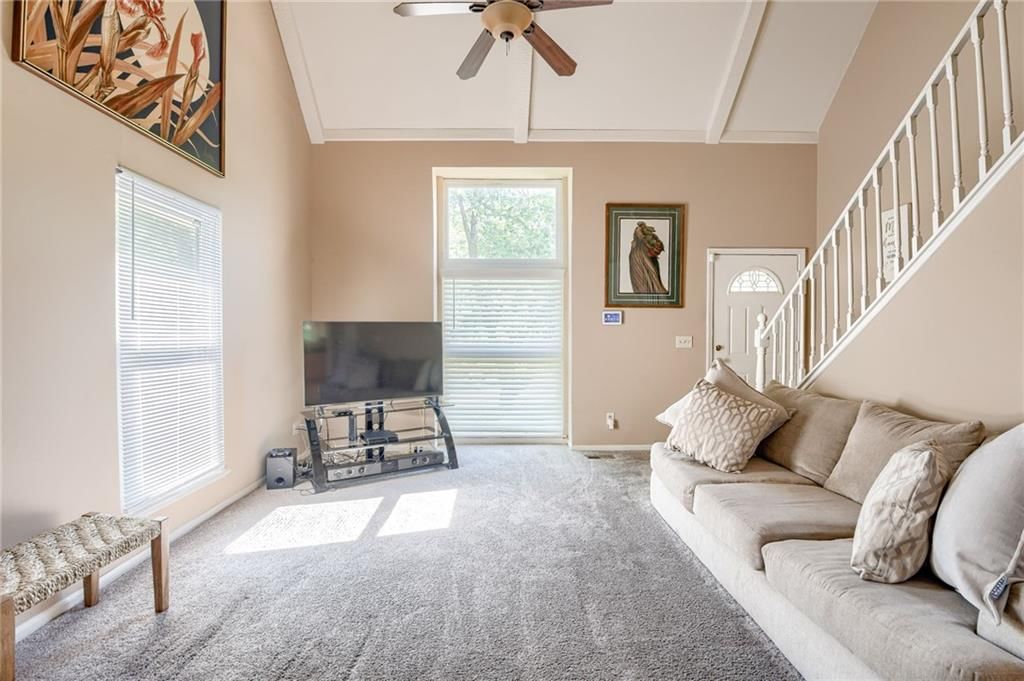 Photo 4 of 32 - 521 NE 90th Terrace