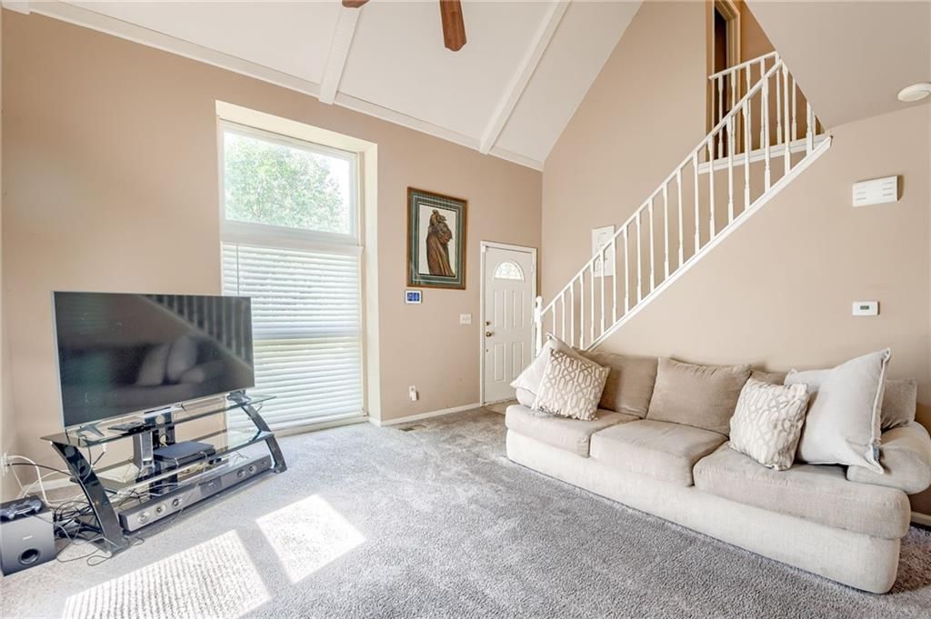 Photo 5 of 32 - 521 NE 90th Terrace