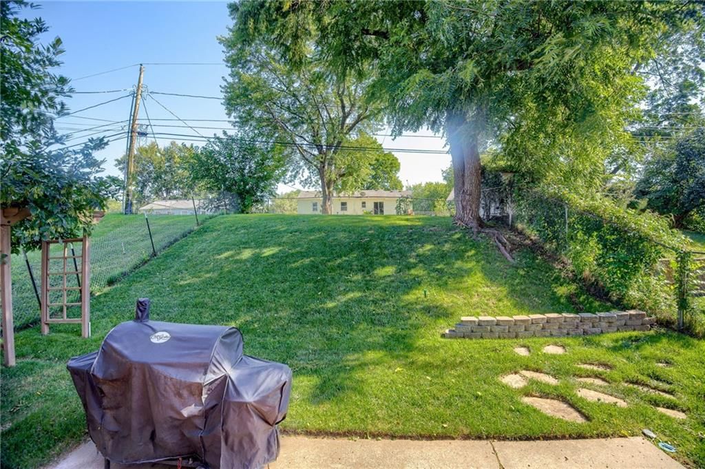 Photo 32 of 32 - 521 NE 90th Terrace