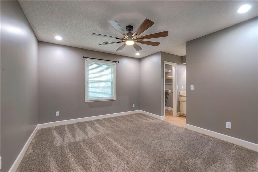 248 SW Winterpark Circle — photo 33