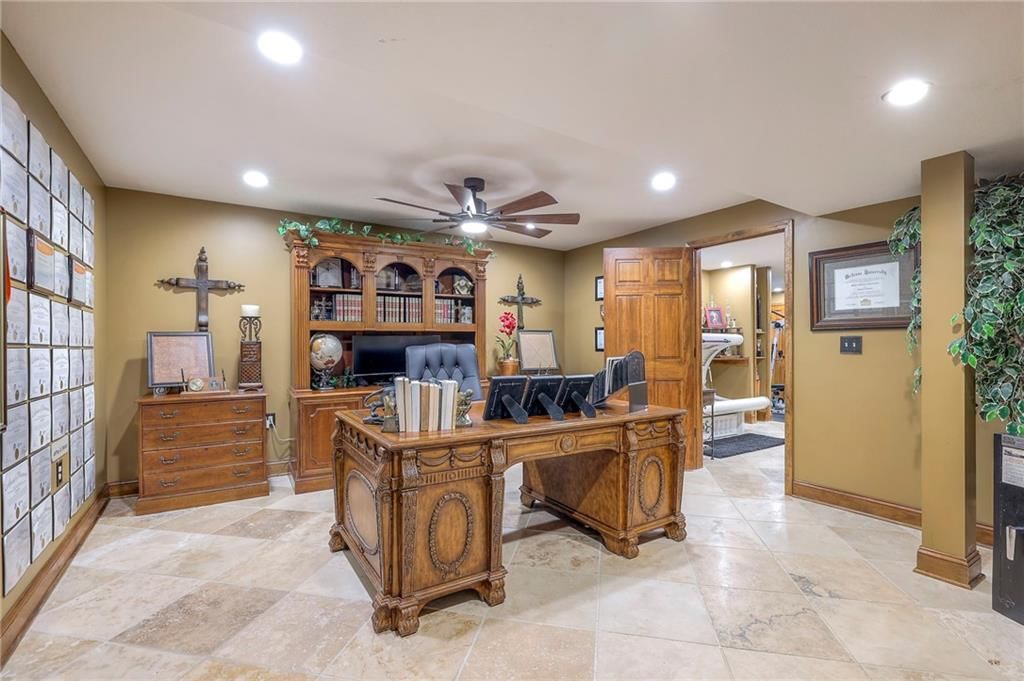 248 SW Winterpark Circle — photo 44