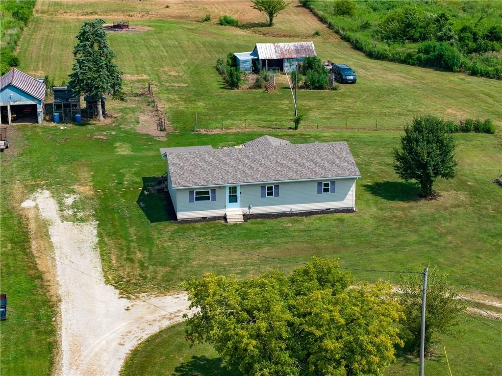 10147 W 18 Highway — photo 4