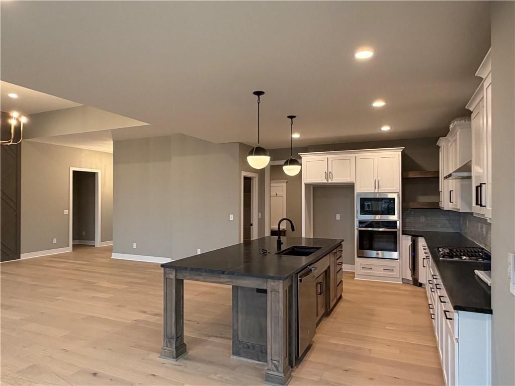 2806 NE 102nd Street — photo 6