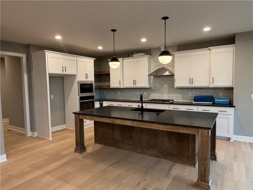 2806 NE 102nd Street — photo 11