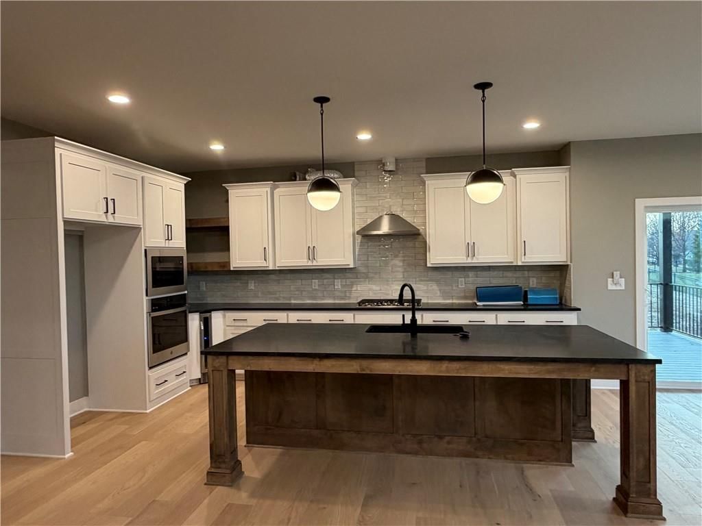 2806 NE 102nd Street — photo 12