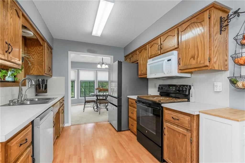 1307 NE Cookingham Drive — photo 9