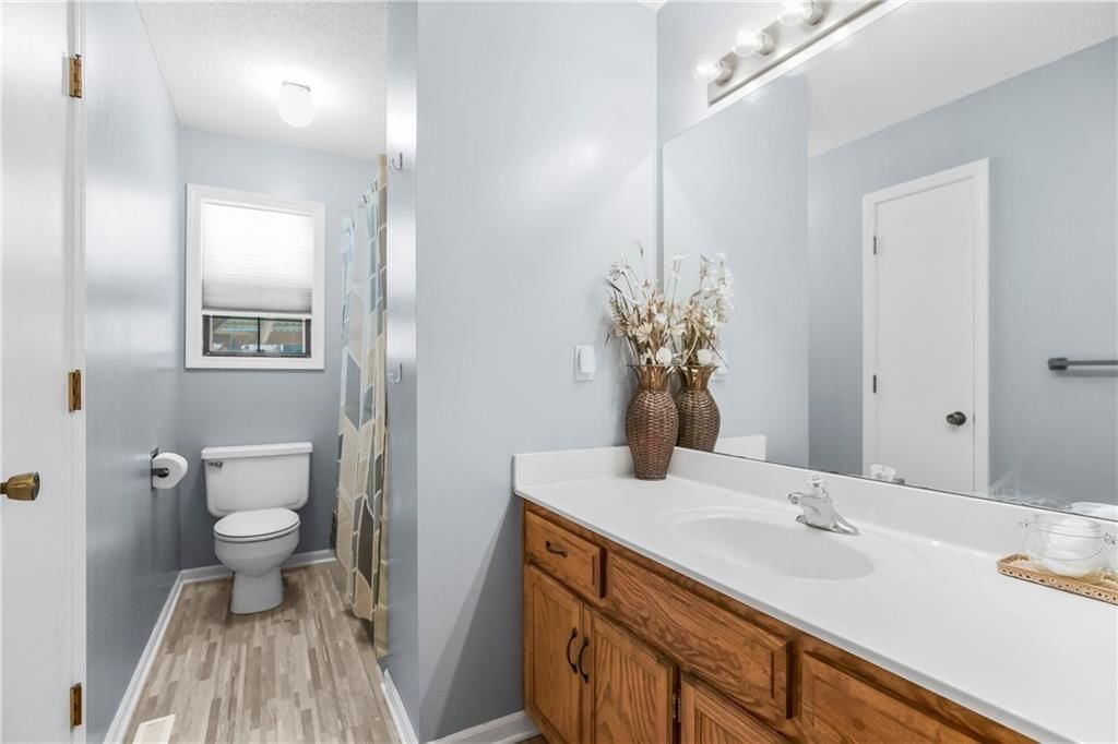 1307 NE Cookingham Drive — photo 17