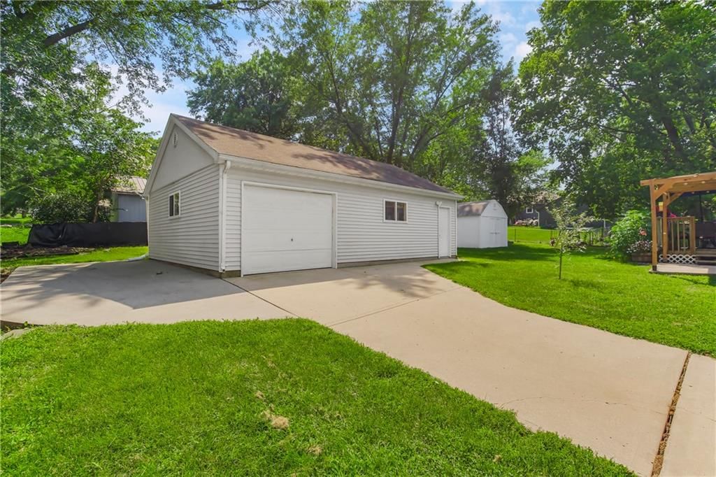 1307 NE Cookingham Drive — photo 25