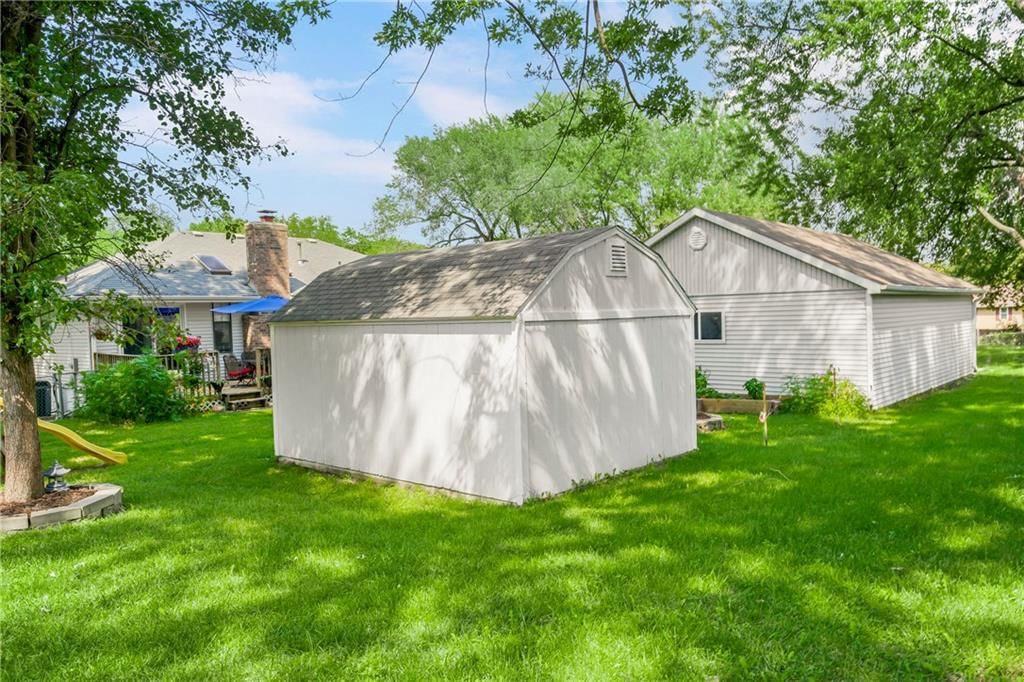 1307 NE Cookingham Drive — photo 36