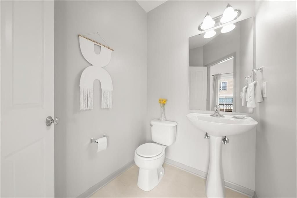 Photo 13 of 25 - 7731 W 158th Terrace