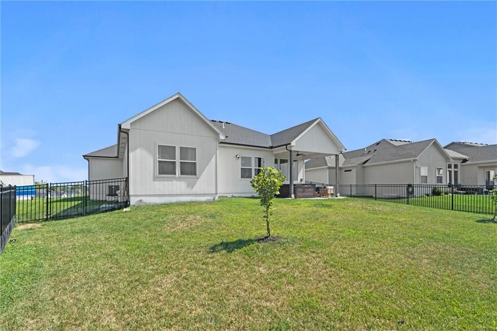 Photo 41 of 54 - 16324 Mustang Street